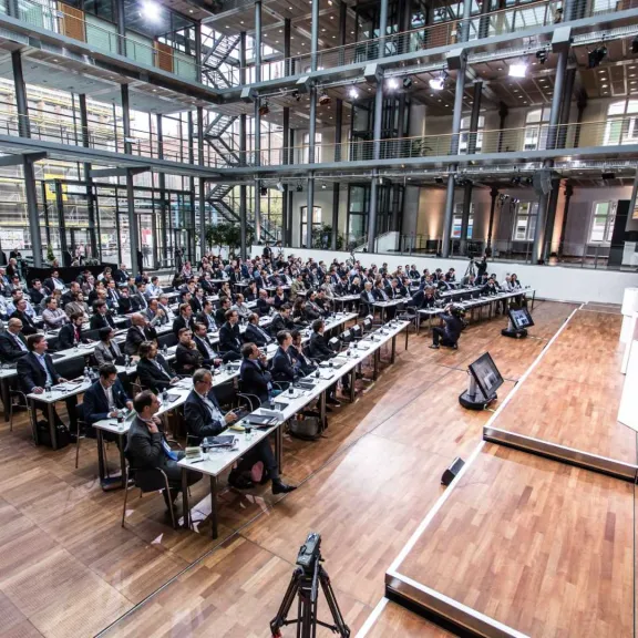 Eventagentur Berlin GRAND CONCEPT GmbH,  Tagung parlamentarische Bestuhlung