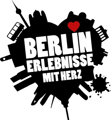 Logo mit weißem Text "Berlin Erlebnisse mit Herz" und rotem Herz über dem Schriftzug.